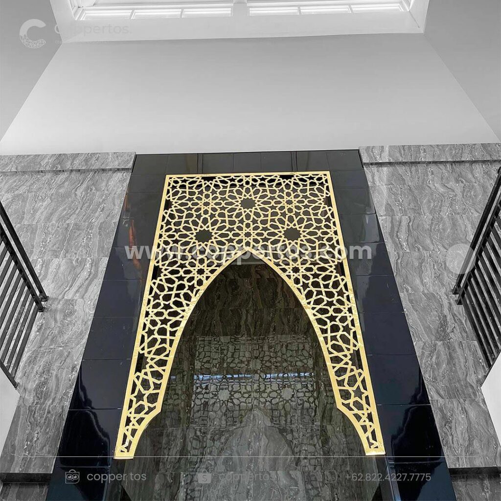interior mihrab masjid